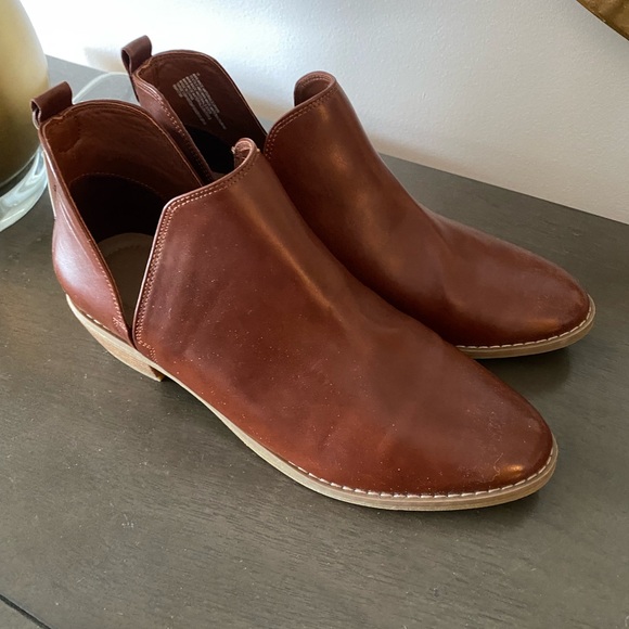 Universal Thread Women’s Brown Slip-on Ankle Booties - Sz 10 NEW - Picture 2 of 7